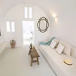 Апартаменты Morfi Cave House