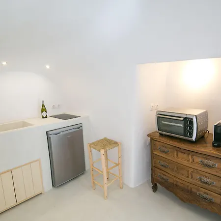 Апартаменты Morfi Cave House *