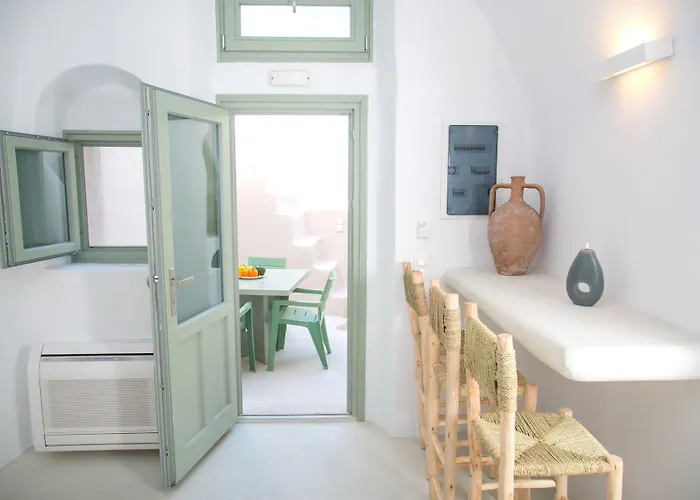 Morfi Cave House Oia (Santorini)