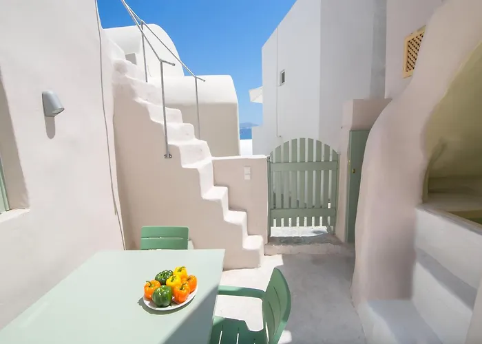Morfi Cave House Oia (Santorini)