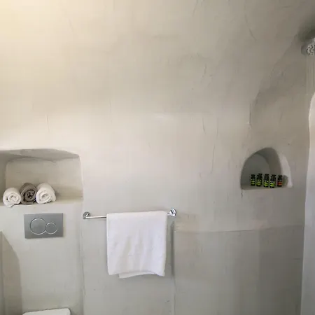 아파트 Morfi Cave House 이아