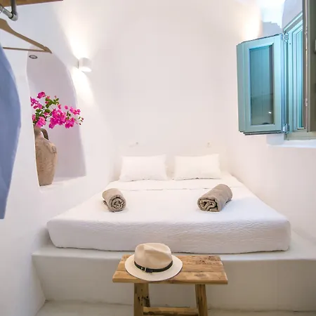 Morfi Cave House Oia