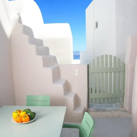 Morfi Cave House *