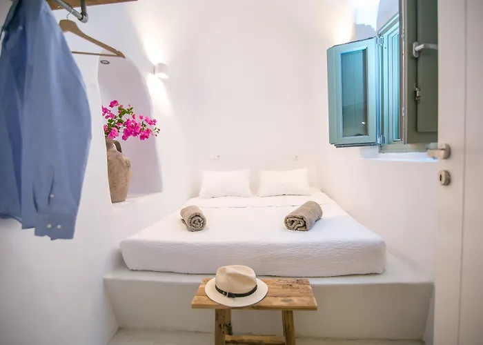 Morfi Cave House Oia