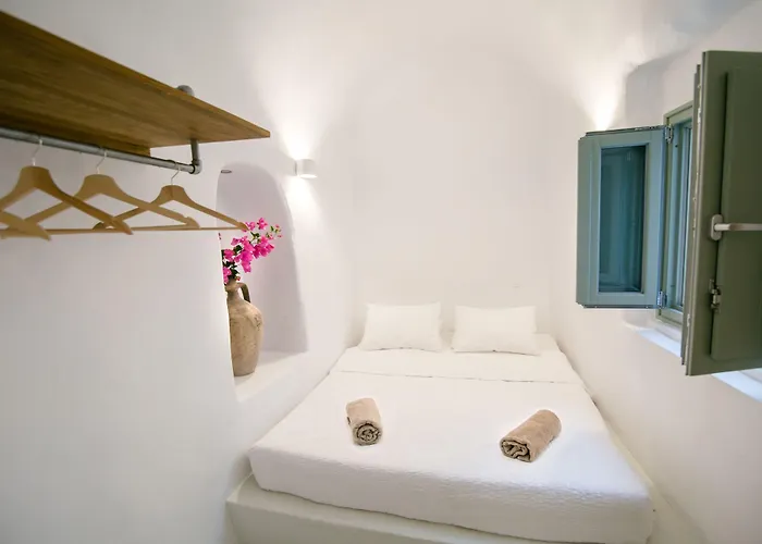 Morfi Cave House Oia