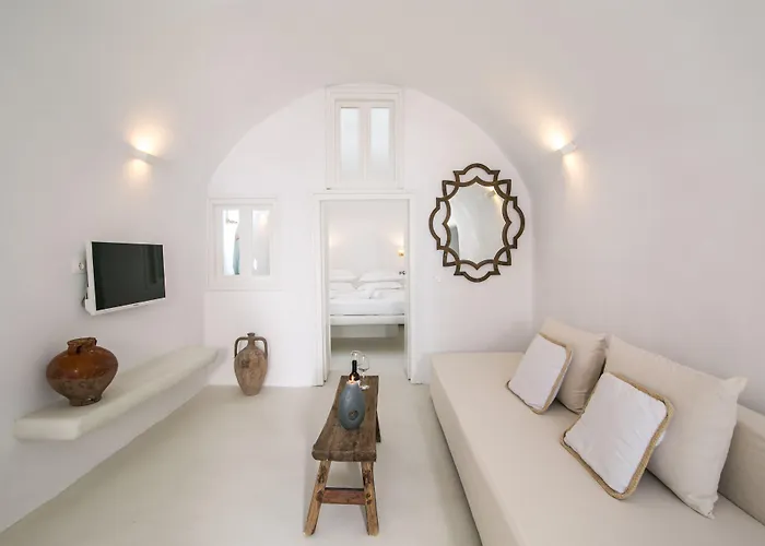 Morfi Cave House Oia