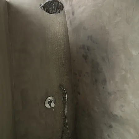 아파트 Morfi Cave House 이아
