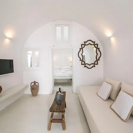 Morfi Cave House * Oia