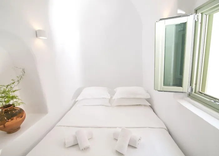 Apartment Morfi Cave House *