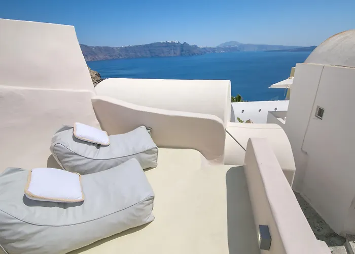 Morfi Cave House Oia (Santorini)